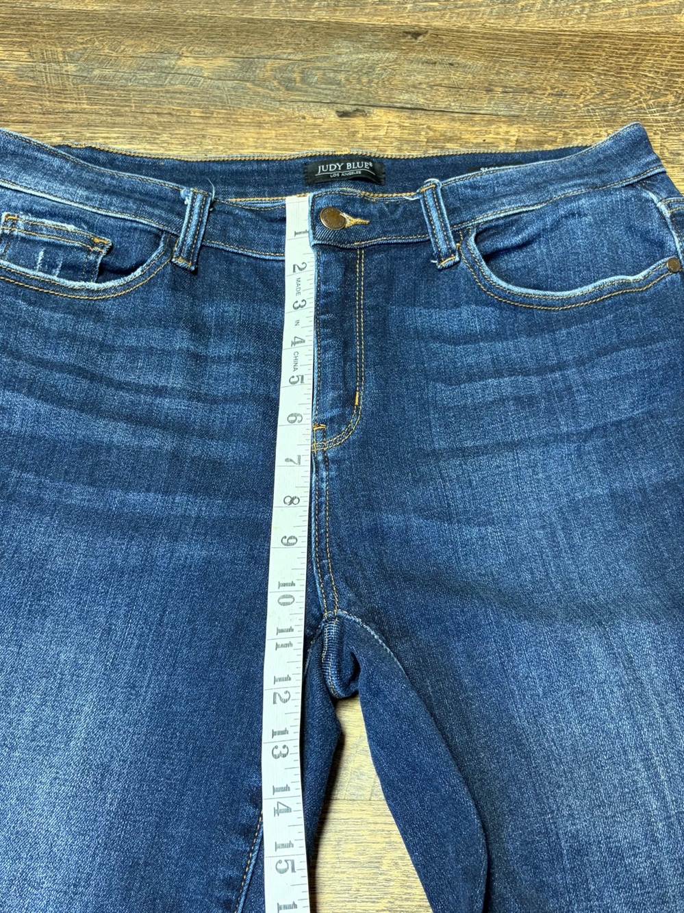 Judy Blue Slim Fit Mid Rise Jeans Womens 15/32 Stretch Denim Raw Hem Dark Wash - Picture 5 of 8